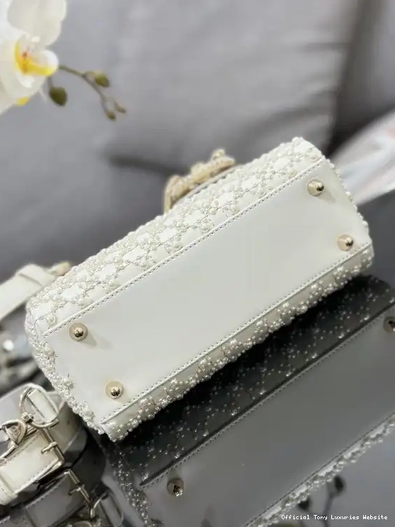 Tony Luxuries LADY DI0R-20CM 0623